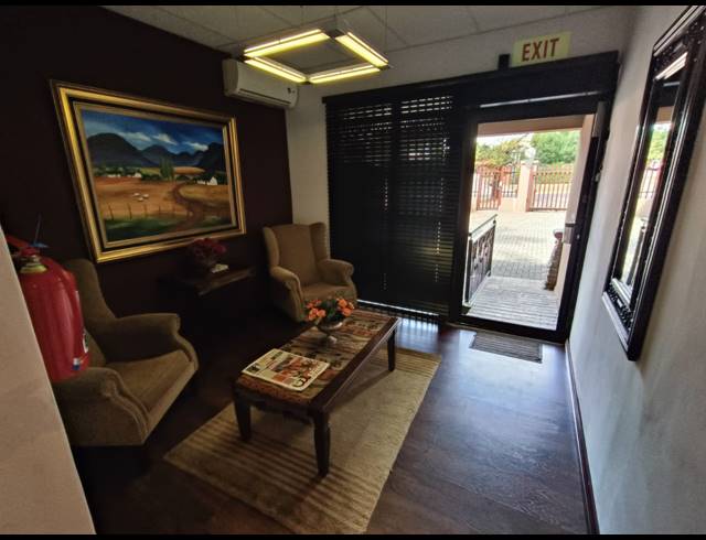 325M² OFFICE FOR SALE IN BO-DORP